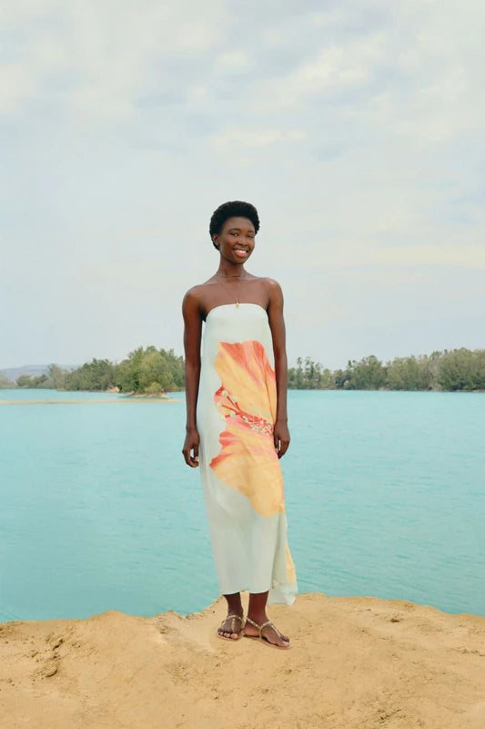 Vestido Longo Sem Alças Estampado Vestida De Flor