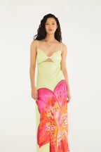 Vestido Enviesado Estampado Lírio Tropical