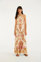 Macacão Estampado Jardim Majestoso